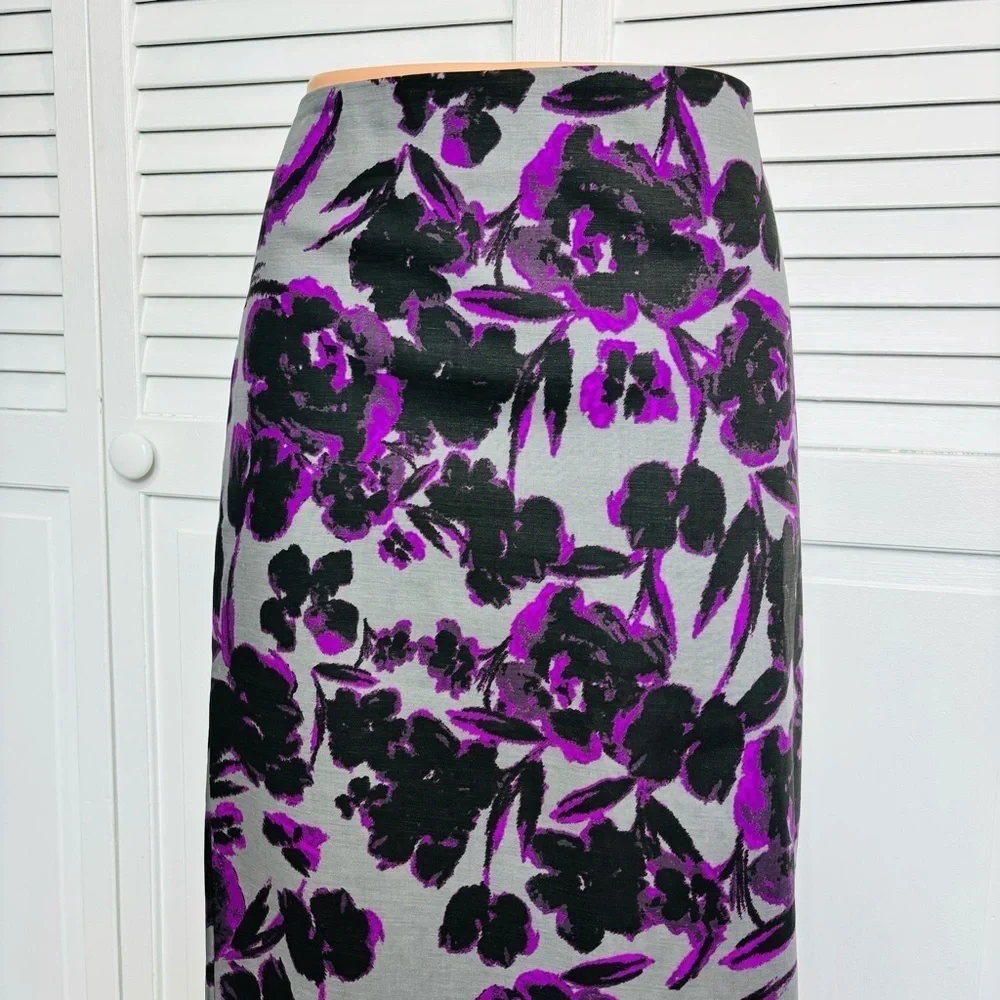 New LORD & TAYLOR Gray Purple Floral Pencil Skirt Size 12 - Picture 2 of 8